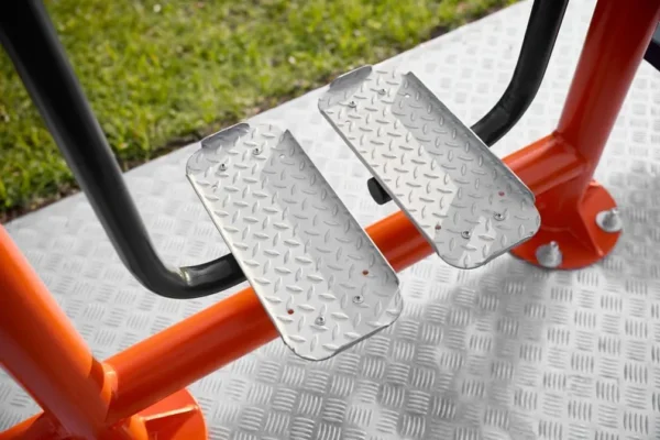 Outdoor Fitnessgeräte - Stufen aus Aluminium.