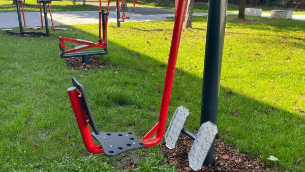 Outdoor-Fitnessgeräte für ein vielseitiges Ganzkörpertraining