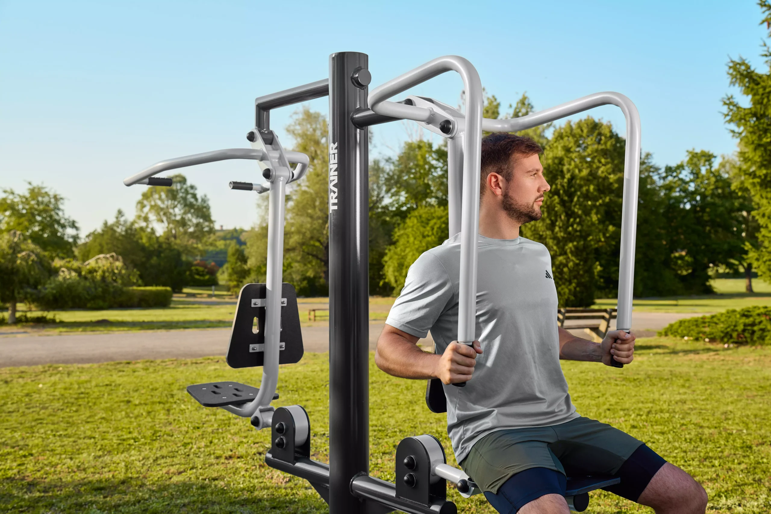 Outdoor Gym, Fitness Equipment & Street Workout Parks
